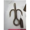 Image 2 : LOT OF MISC ITEMS (COW BELL, BRASS BUCKLES, HOOK RIVETER, ETC)