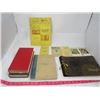 Image 1 : LOT OF BOOKS ( VINTAGE PHOTO ALBUM, COMPLETE FIELD GUIDES TO NORTH AMERICAN WILD LIFE, ETC)