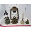 Image 1 : LOT OF 4 LAMPS (2 X METAL FOR PARTS) *2 X SMALL GLASS*