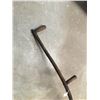 Image 4 : ANTIQUE SCYTHE