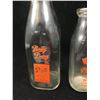Image 2 : LOT OF 2  ADVERTISING MILK BOTTLES (1 QUART AND 1 PINT) *VINTAGE* (PURITY DAIRY)