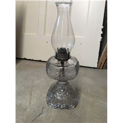 COAL OIL LAMP (ANTIQUE)