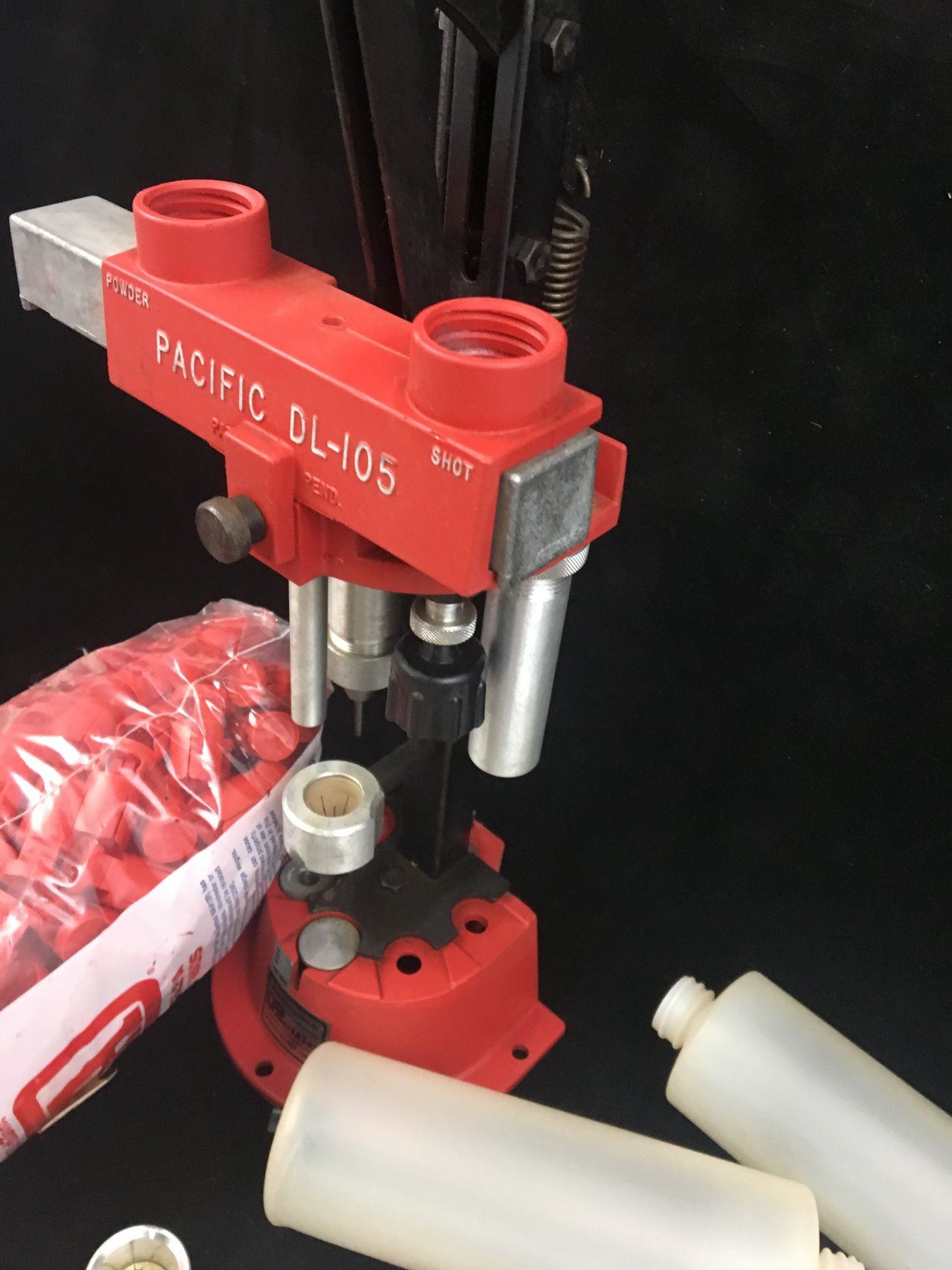 Shell Loading Press PACIFIC DL-105 SHOTGUN SHELL RELOADER PRESS (WITH WADS AND LITERATURE)