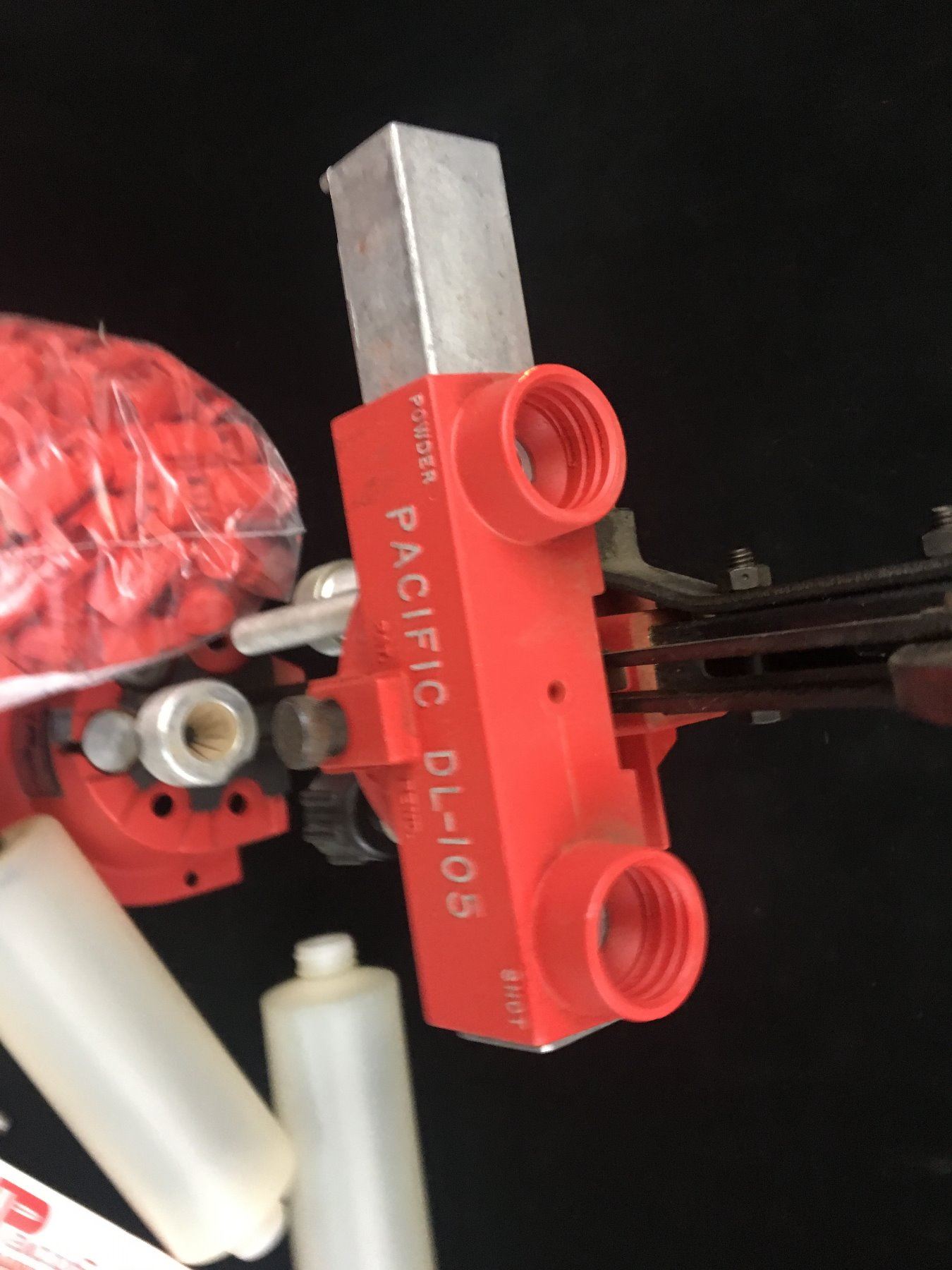 PACIFIC DL-105 SHOTGUN SHELL RELOADER PRESS (WITH WADS AND LITERATURE ...