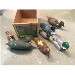 APPLE CRATE WITH DUCK DECOR AND DECOY