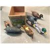 Image 1 : APPLE CRATE WITH DUCK DECOR AND DECOY