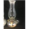 Image 2 : LOT OF 2 OIL LAMPS