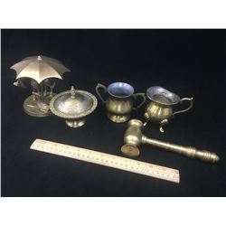 MISC VINTAGE BRASS LOT (GIRAFFES, GAVEL, DISH)