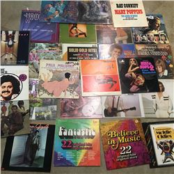 LOT OF 25 VINYL RECORDS