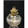 Image 6 : ALADDIN WASHINGTON DRAPE OIL LAMP (CHIP ON BASE)