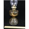 Image 3 : VINTAGE OIL LAMP