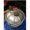 Image 4 : 5 GALLON TEXACO OIL CAN