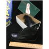 Image 3 : LOT OF 2 PAIRS OF KIDS SHOES (VINTAGE) *NOS*