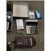 Image 2 : LOT OF VINTAGE CALCULATORS AND TRANSISTOR RADIOS