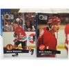 Image 6 : BOX OF O-PEE-CHEE HOCKEY CARDS (BOSTON BRUINS, WASHINGTON CAPITALS, CALGARY FLAMES, ETC) *7.5" HIGH 