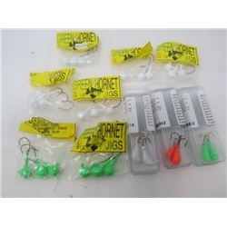 LOT OF 10 FISHING ITEMS (NOS) *7 X JIGS* (3 X HOOKS)