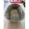 Image 3 : SMALL BABY TUB (GALVANIZED) *26" LONG X 13" WIDE X 15.5" DEEP*