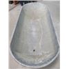 Image 3 : LARGE TUB (GALVANIZED) *49.5" LONG X 24" WIDE X 15.5" DEEP*