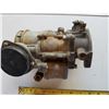 Image 2 : FORD CARBURATOR