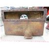 Image 2 : CAST IRON McCORMICK DEERING TRACTOR RADIATOR COVER