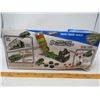 Image 3 : HOT WHEELS (NOS) *MONSTER JAM TRAVEL THREADS HAULER*