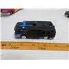 Image 4 : LOT OF SMALL TRANSFORMERS AND SMALL TOY CARS (2 X IN PACKAGE)