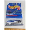 Image 7 : LOT OF 5 HOT WHEELS (DOUBLE VISION, STREET BEAST, FIREBIRD, 1963 T-BIRD, 2004 CHEVY FLEETLINE)