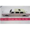 Image 2 : LOT OF 7 COLLECTABLE CARS (SOME DIE CAST) *WHITE LIMO, POLICE CAR, TRACTOR WITH CONVEYOR, LOADER, ET