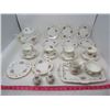 Image 1 : LOT OF 24 PIECES OF ROYAL ALBERT CHINA (TRANQUILITY) *1969* (7 X SMALL PLATES, SET OF 4 TEA CUPS AND