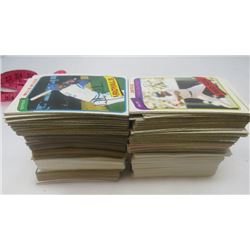 LOT OF BASEBALL CARDS (RED SOX, BLUE JAYS, FLEER 90, TOPPS, TIGERS, CHICAGO WHITE SOX, ETC) *7.5" HI