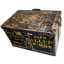 Strong Box (Vintage)   (88553)