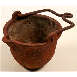 Cast Iron Cauldron with Handle   (105678)