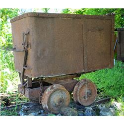 Ore Car, End Dump, solid center wheels   (106582)