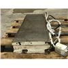 Image 2 : MISC. 36" x 12" MAGNETIC CHUCK