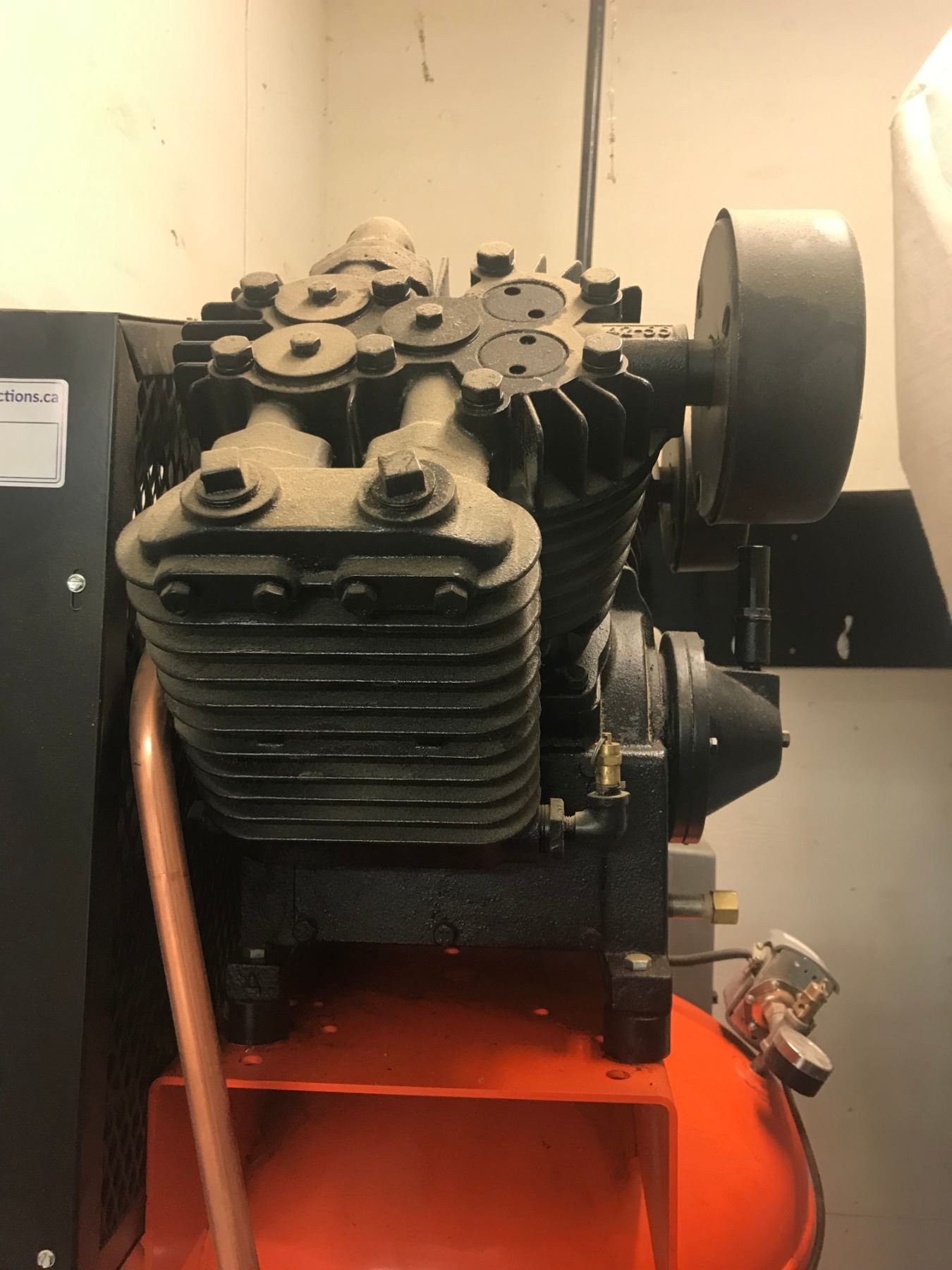 Dev100 DEVAIR MODEL DEV100 150PSI 7.5 H.P VERTICAL TANK AIR COMPRESSOR ...