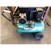 Image 1 : SPEEDAIRE 4B227E 20 GALLON 135PSI PORTABLE COMPRESSOR