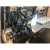 Image 1 : CATERPILLAR MODEL GP25 5000 LPG FORKLIFT WITH 2 STAGE MAST, FORK POSITIONERS, 130" REACH AND 9511