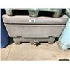 Image 1 : KING COOLER PLUMBED FISH TOTE WITH LID