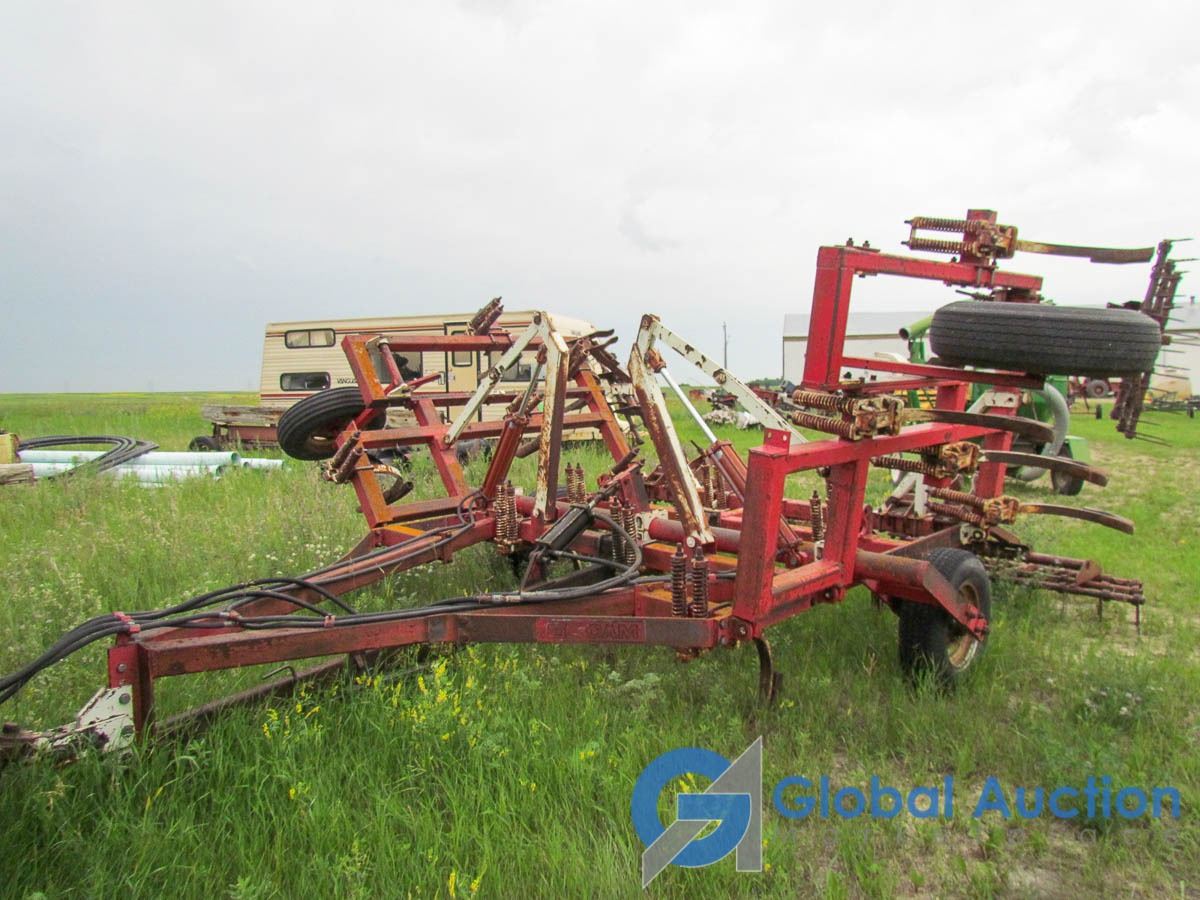 White 18' Cultivator