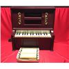 Image 1 : Vintage 1962 Ladeon Toy Player Piano