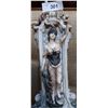Image 2 : DECORATIVE FIGURAL WALL CLOCK