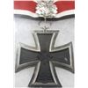 Image 2 : WWII NAZI MEDAL IN DISPLAY BOX - REPRODUCTION