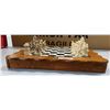 Image 2 : VINTAGE HIGHLY DETAILED ASIAN CHESS SET
