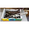 Image 1 : BOX LOT MISC. HAND TOOLS