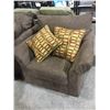 Image 3 : NEW Microfiber Choco Sofa, Love Seat and Sofa Chair Set w/ Throw Pillows