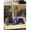 Image 1 : Lot of 2 jack Stands