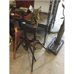 Metal Pipe Stand black