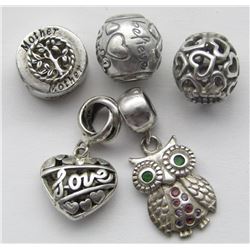 5-PANDORA CHARMS
