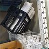 Image 1 : 5 BASKETS OF GRIDWALL AND SLAT HOOKS AND SHELFS