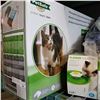 Image 2 : SELF CLEANING LITTER BOX, WINDOW BED, AND 2 PET DRINKING FOUNTAINS